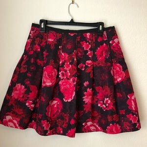 Floral puffed skirt